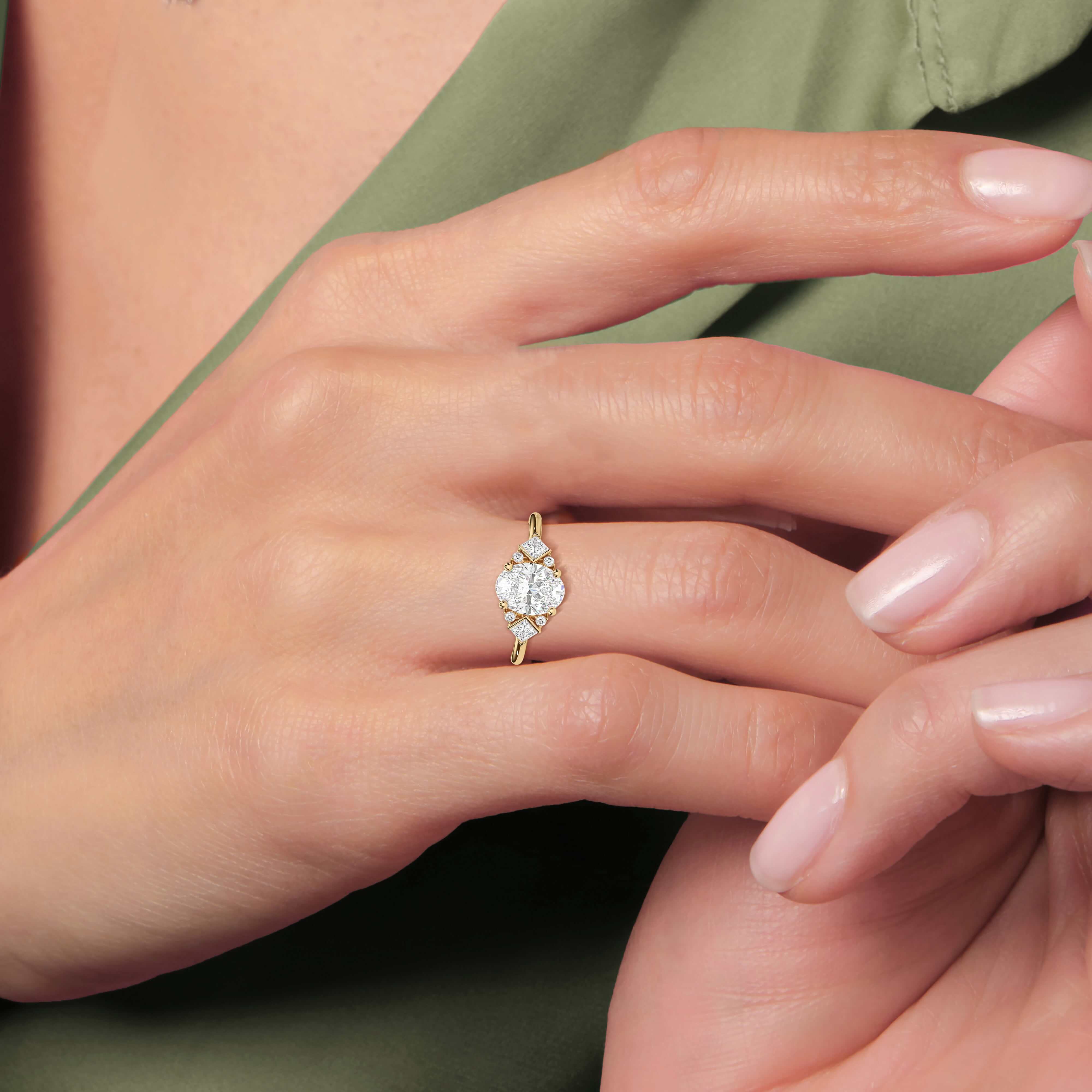 2 carat oval engagement ring