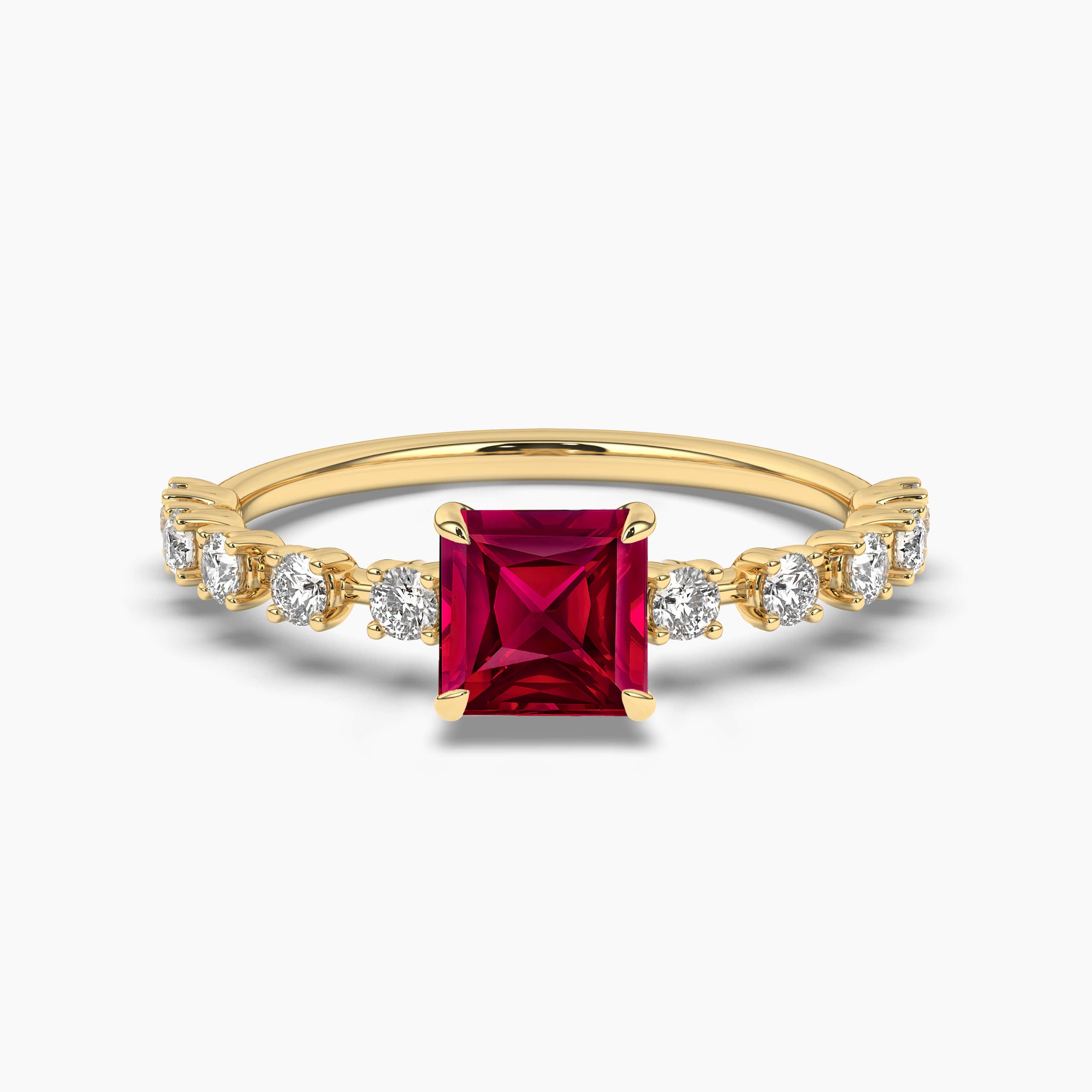 Princess Ring in Yellow Gold