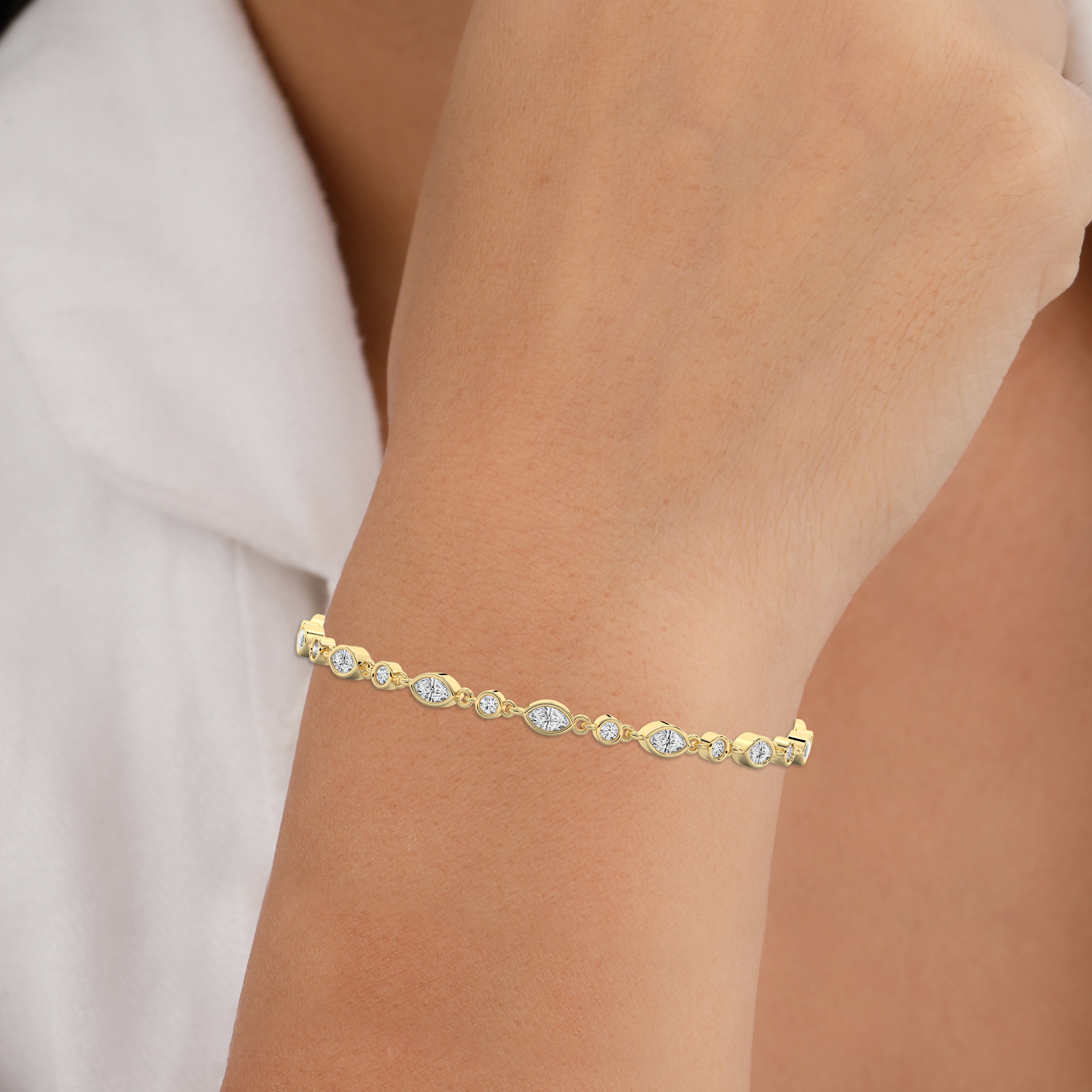 Marquise And Round Shape Lab Grown Diamond Bracelet For Woman's