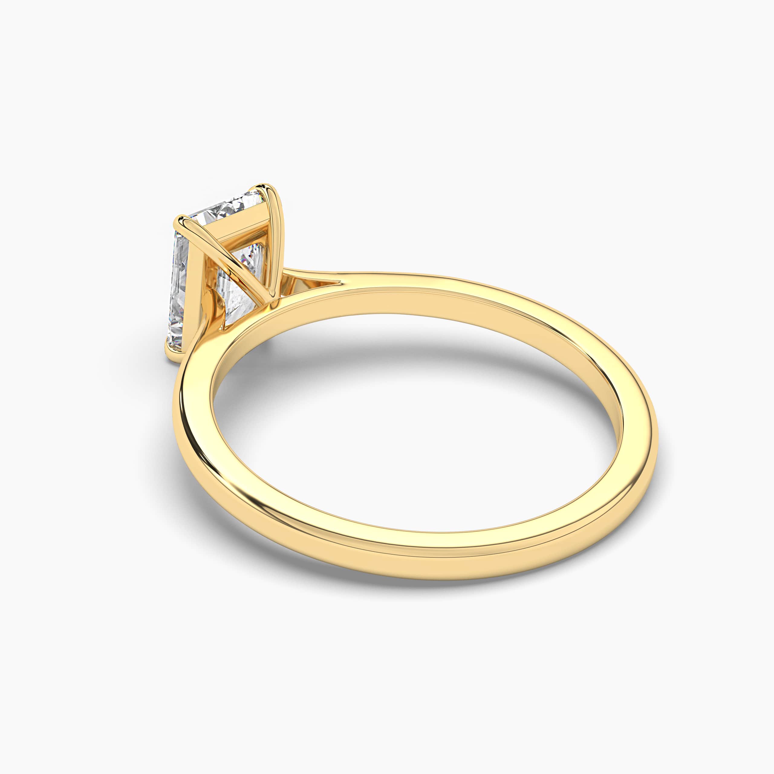 Yellow Gold Radiant Cut Diamond Engagement Ring For Women