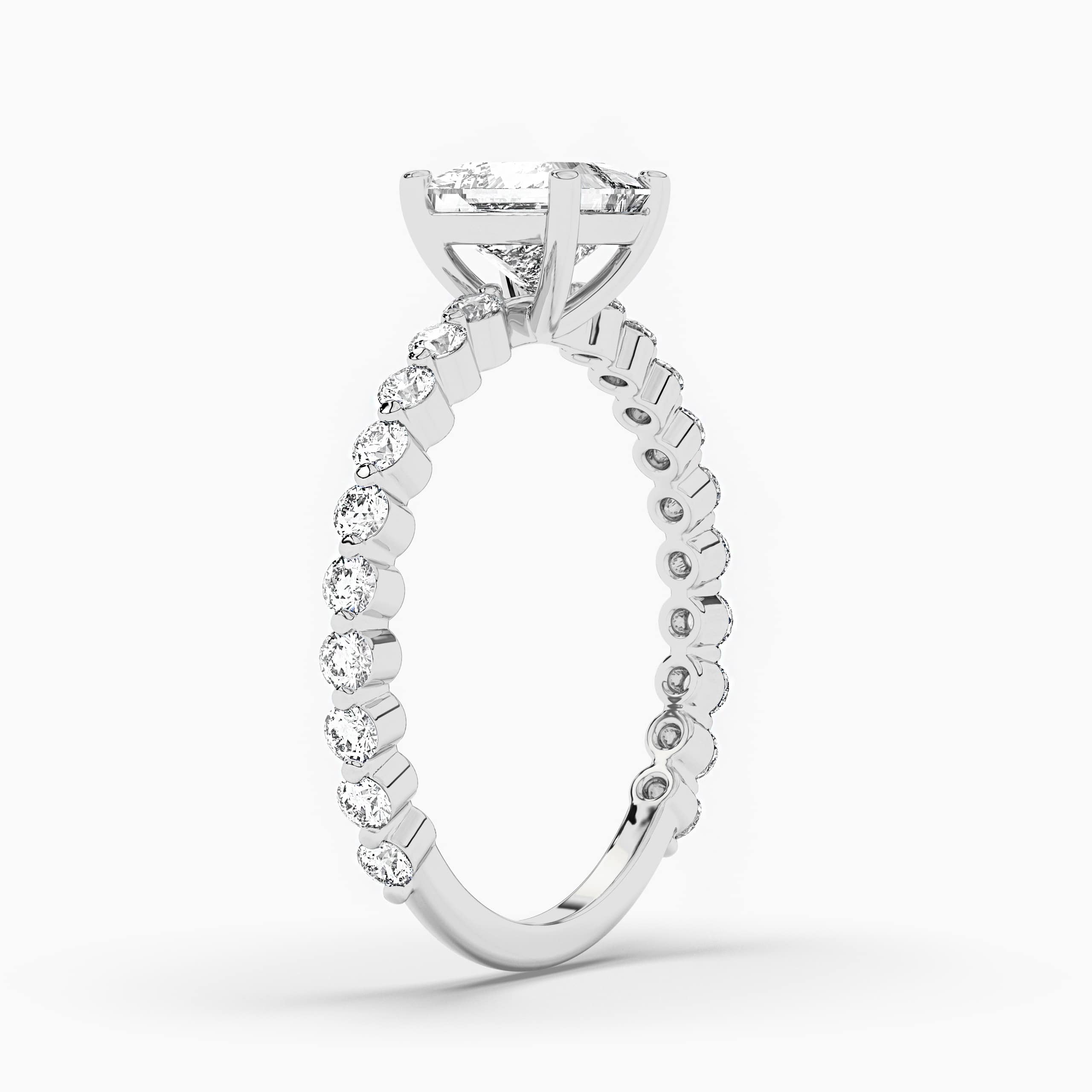  PRINCESS CUT WITH SIDE STONES DIAMOND ENGAGEMENT RING WHITE GOLD