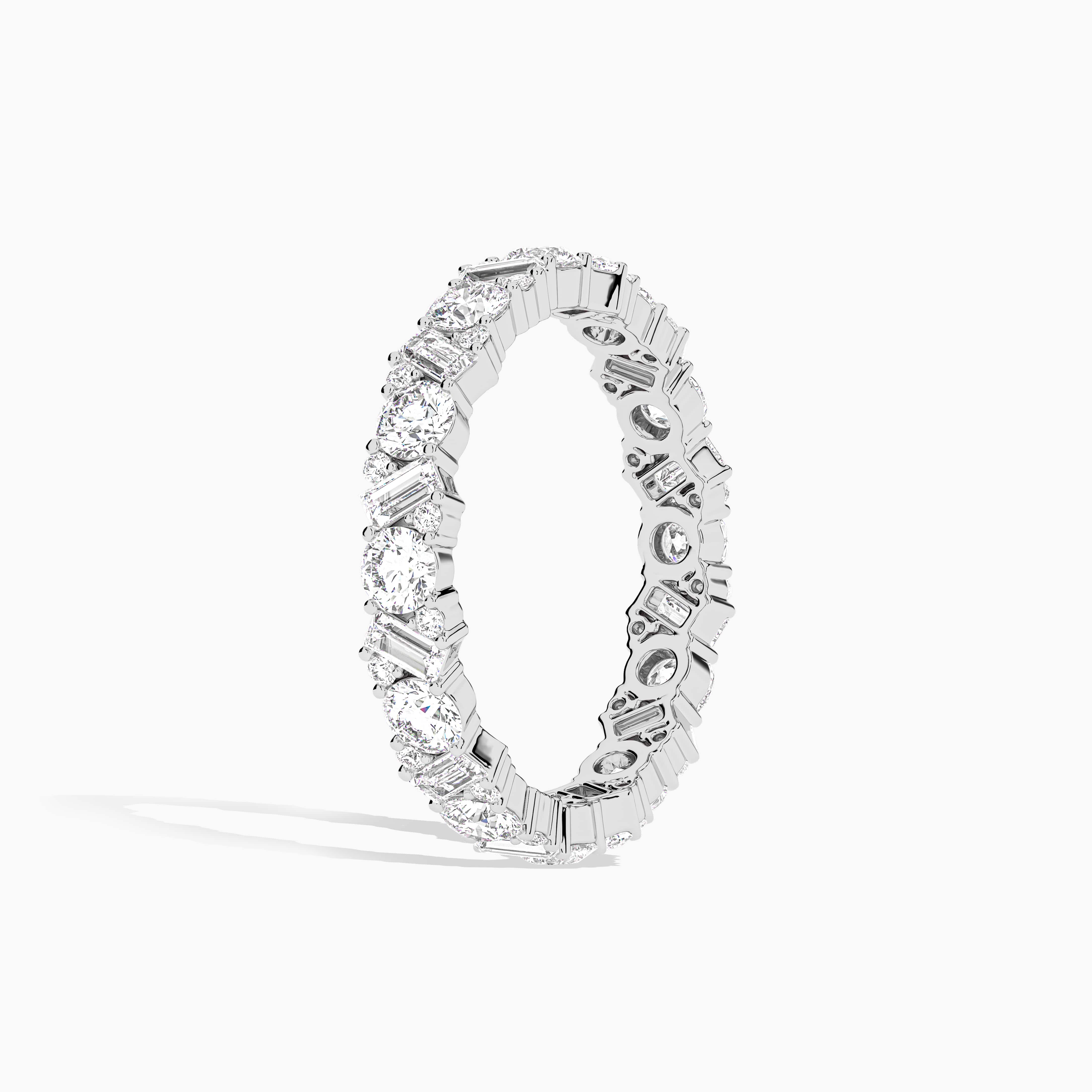 Round & Baguette Diamond Band 