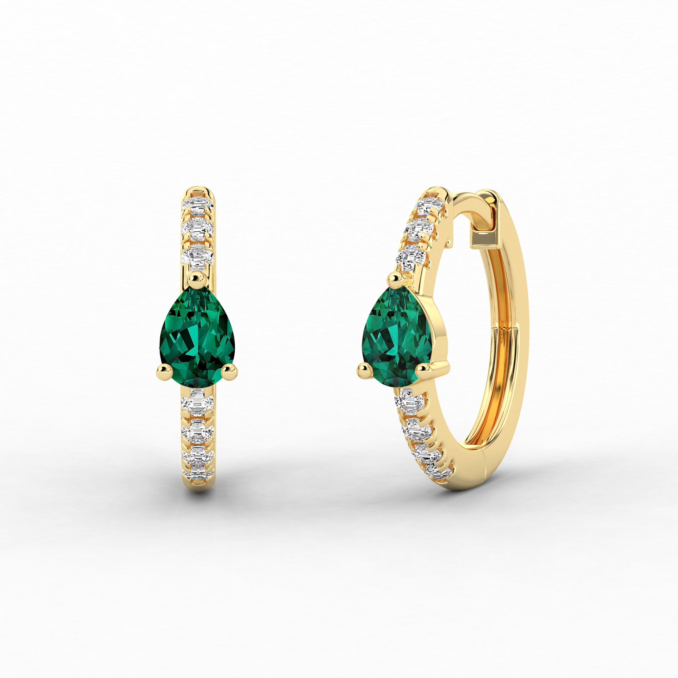 Paar And Green Emerald Moissanite Diamond Engagement  Hoop Earring In Yellow Gold For Woman