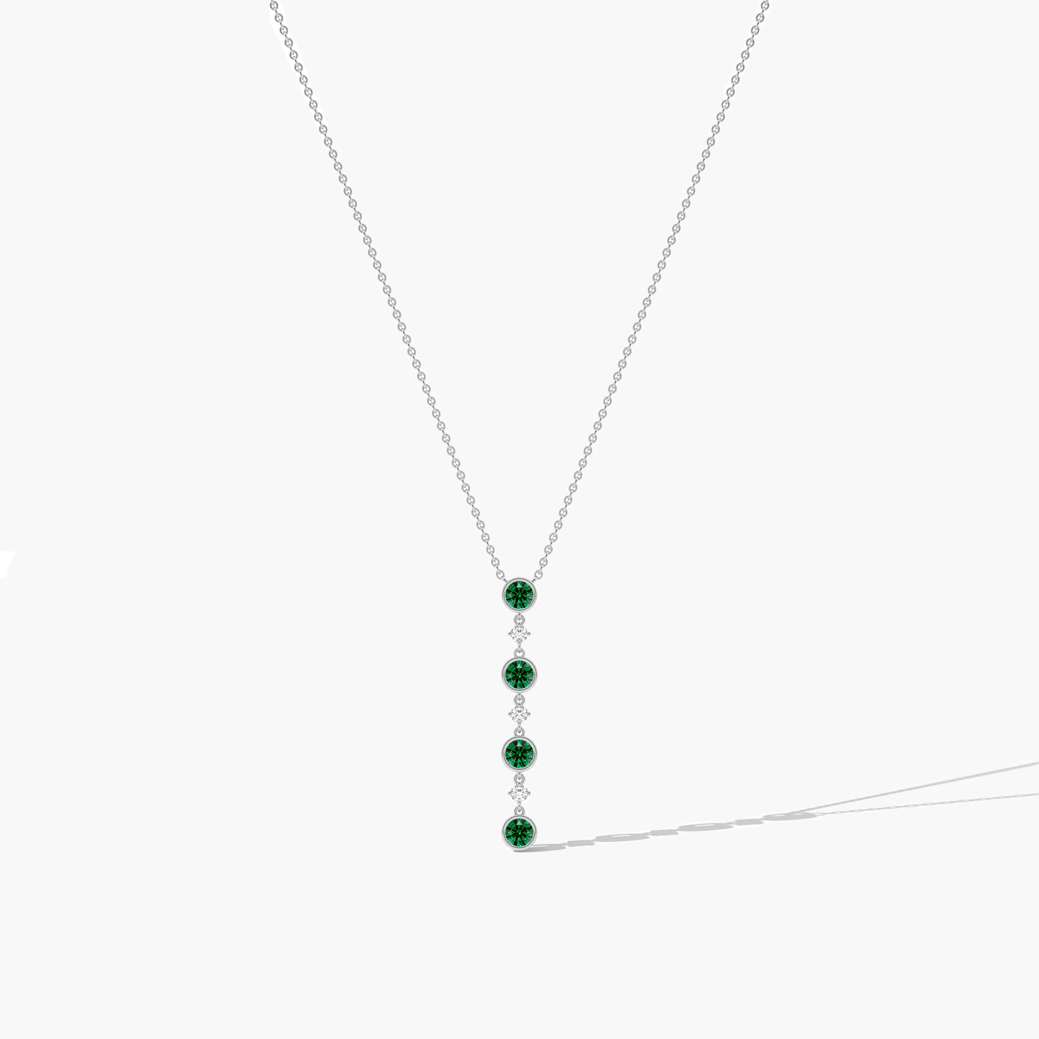 Emerald and diamond necklace 