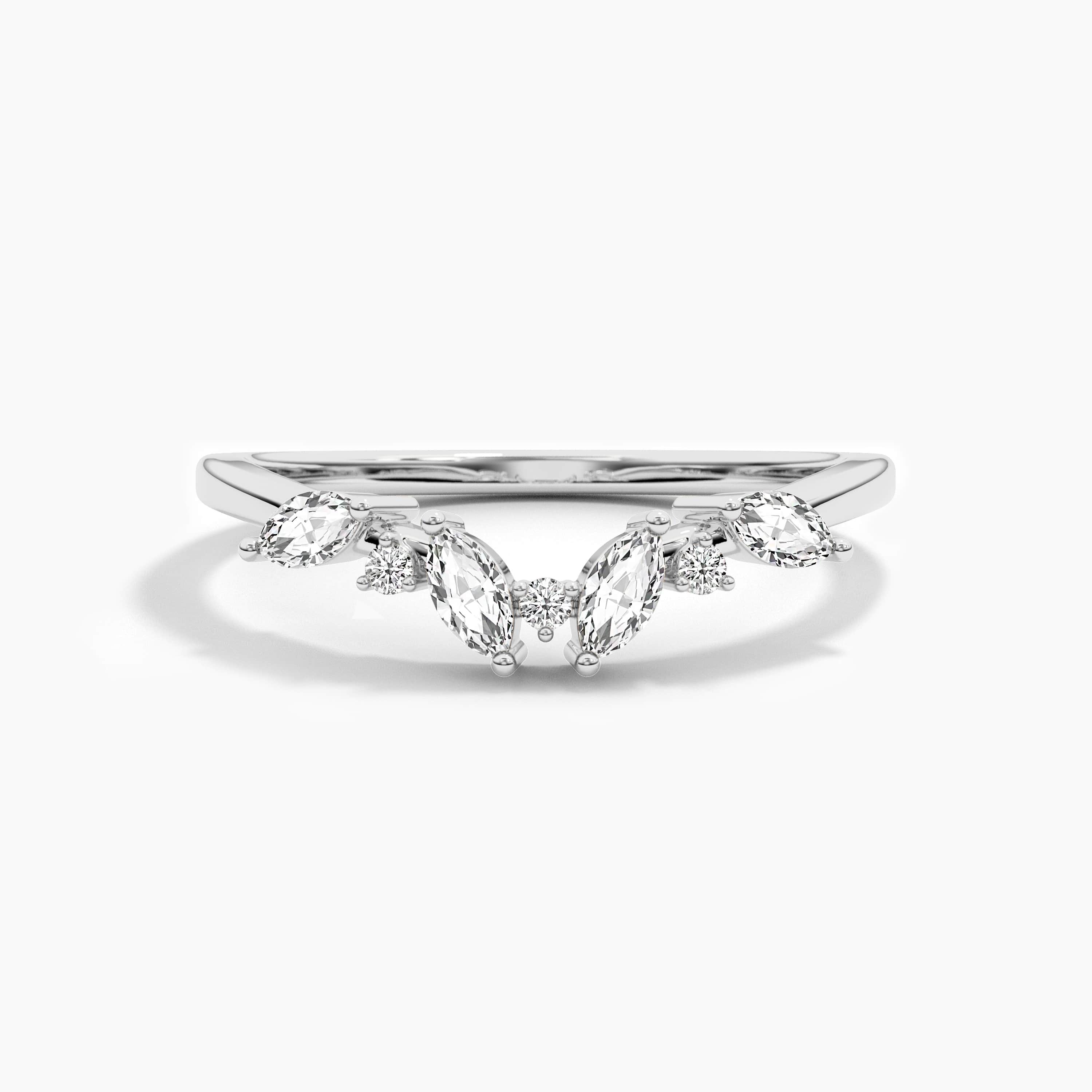 white gold curved ring in moissanite diamond 