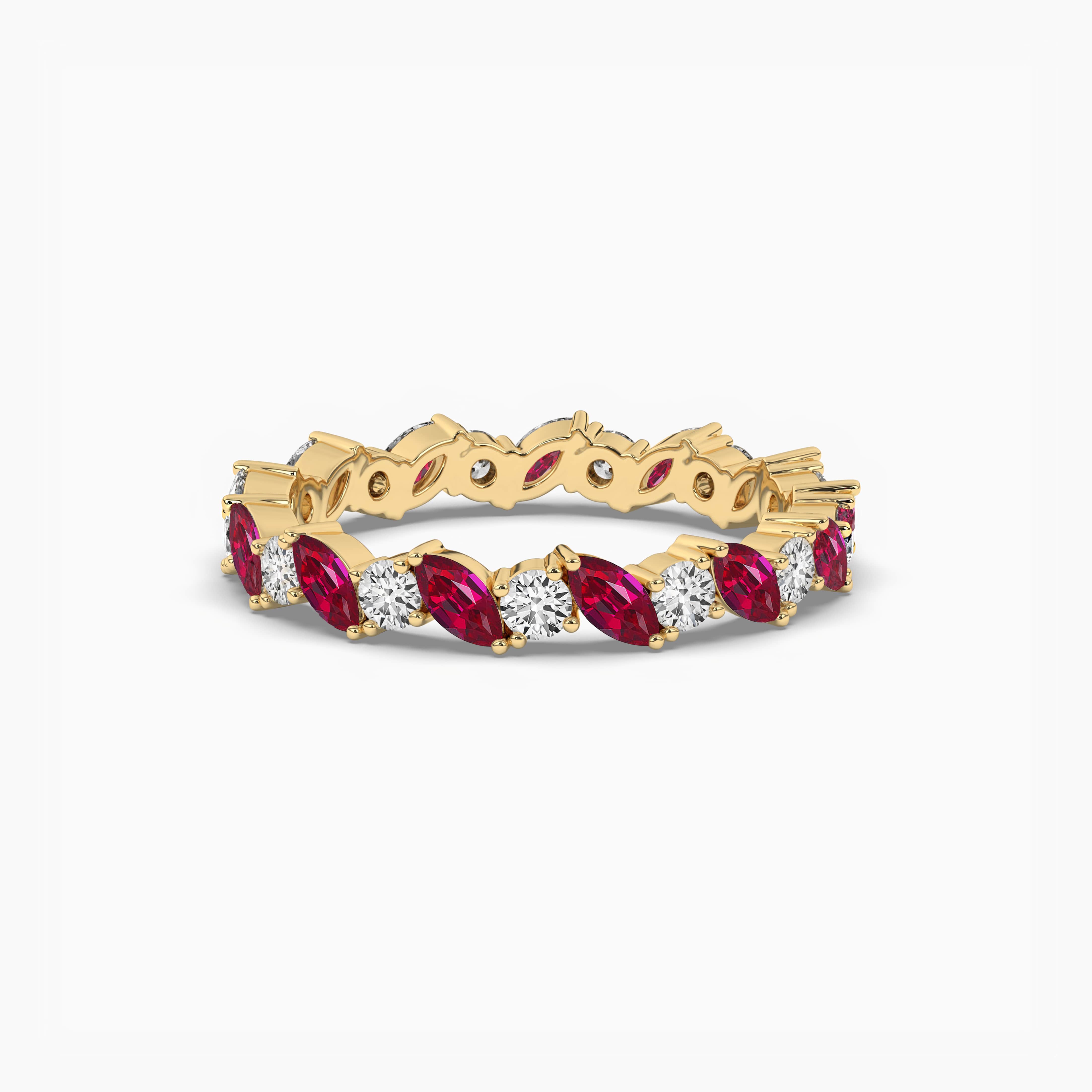 Eternity band in yellow gold 