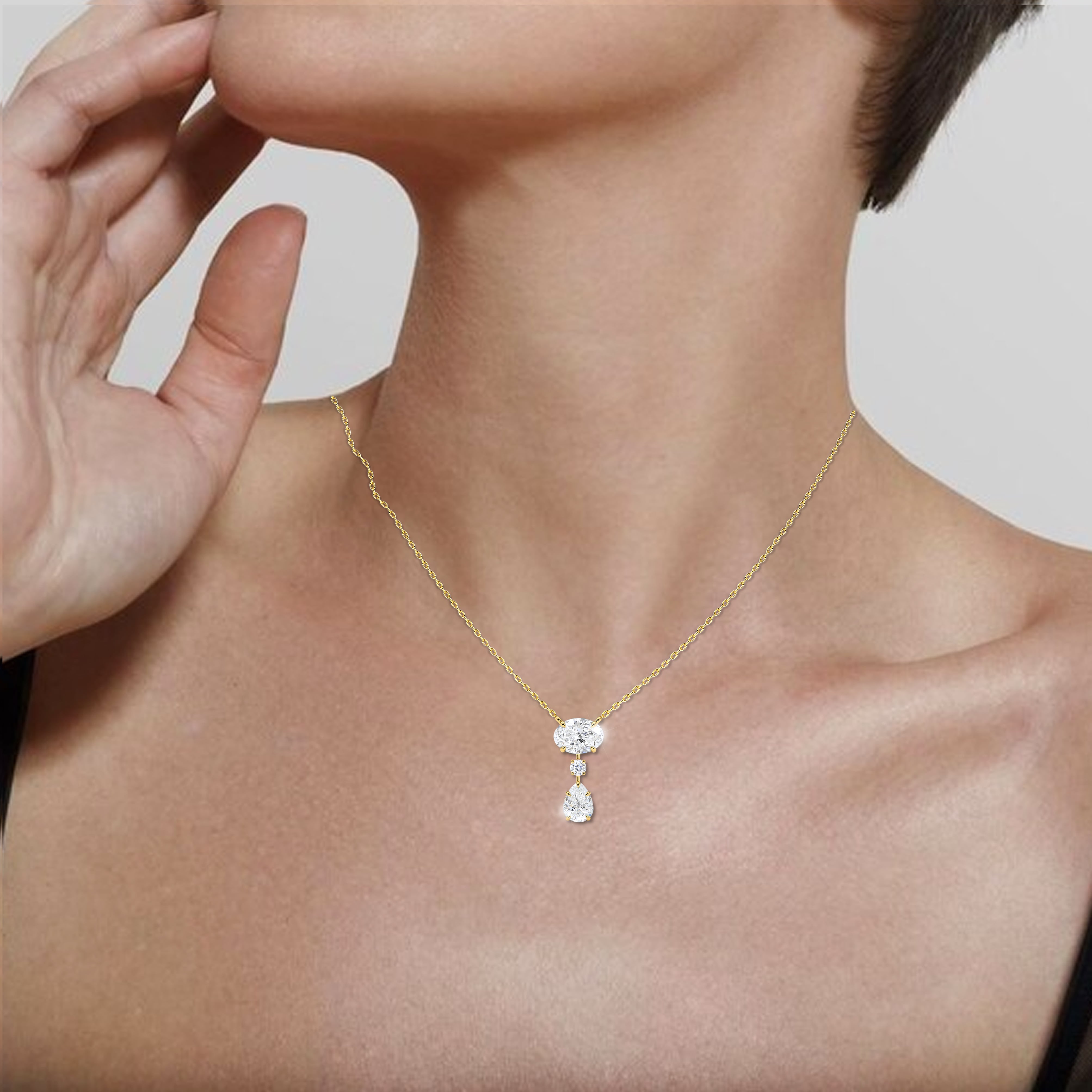 diamond drop necklace gold​